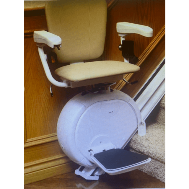 Savaria K2, Narrow Chair Lift, 300lb Stair Chair Capacity